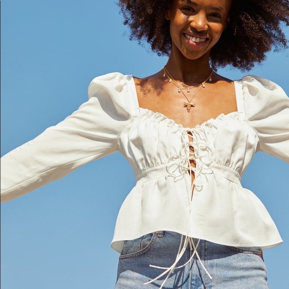 HM Brock Collection white top